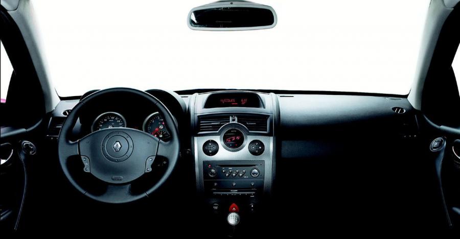  Renault Megane 2001 года  (фото 35 из 35)
